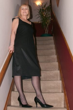 Parfois, un message fait tout basculer. Gabrielle - rencontre-MILF-Le Cannet